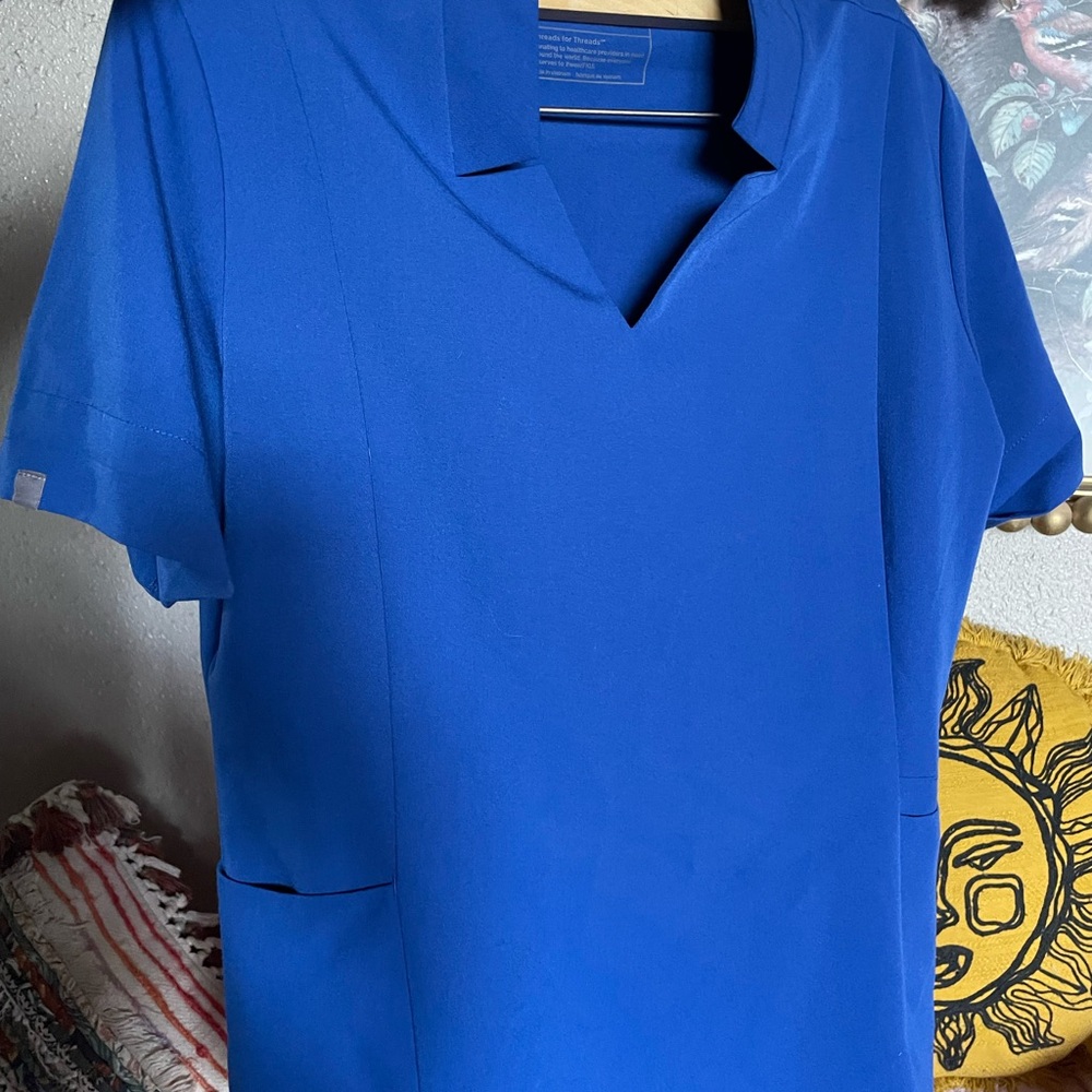 Figs vNeck Short Sleeve Tunic Top in Bold Blue